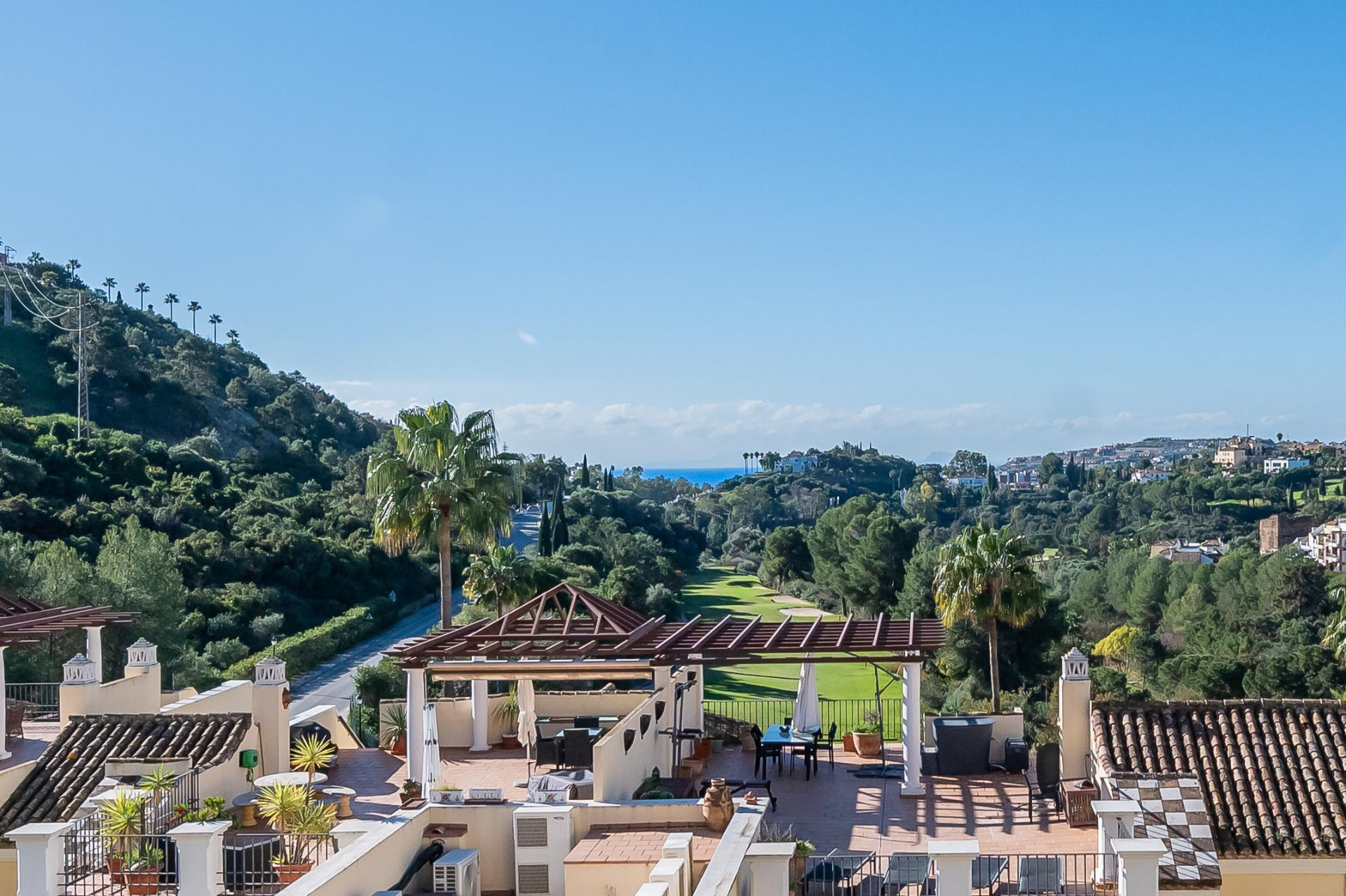 Nueva Milla de Oro, Estepona